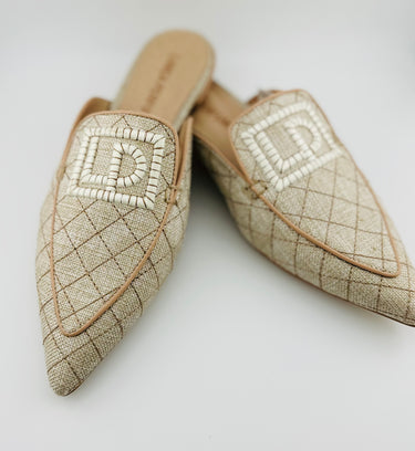 537SI000180 - LP MULE BORDADO SAND