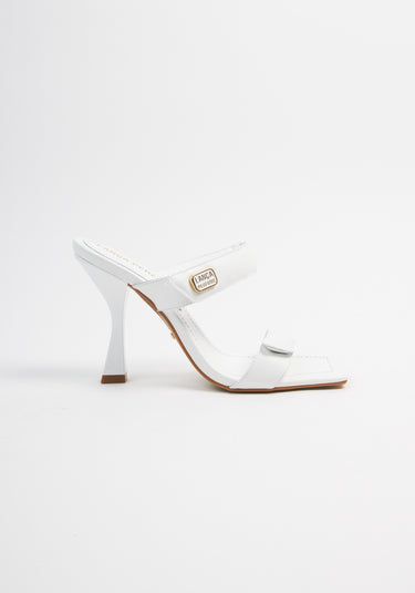 537SD000609 LP SANDALIA COURO PUFFY