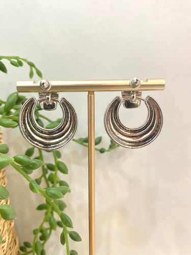 231207 IMPORTED MEDIUM HOOP EARRINGS