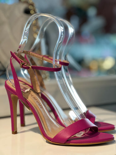 537SD000396 - SANDAL LAUNCHES PERFUME