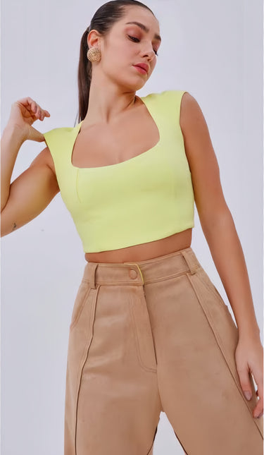 502TP000686 LP TOP CROPPED EM LINHO