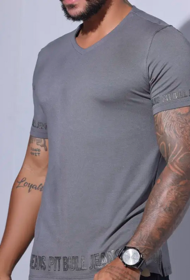 84496 PITBULL JEANS CAMISETA GOLA V
