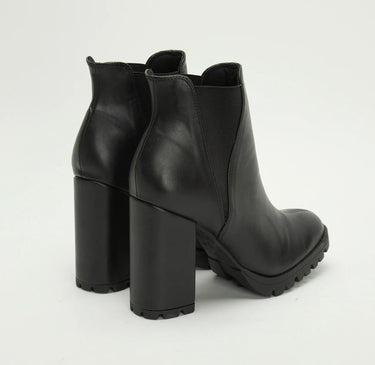 537BO000226 - MYFT BOTA CANO CURTO