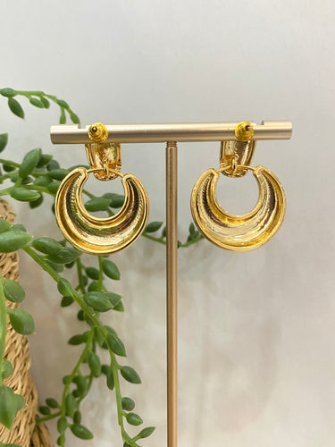 231207 IMPORTED MEDIUM HOOP EARRINGS