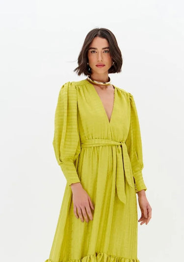 502VE012441 LP VESTIDO LONGO DECOTE V COM FAIXA E TEXTURA