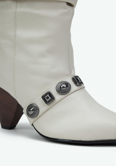 537BO000749 - LP BOTA COURO COM REBITES