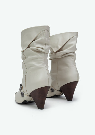 537BO000749 - LP BOTA COURO COM REBITES