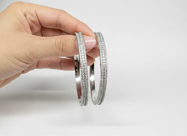 070324-4 IMPORTADO BRACELETE CRAVEJADO SET PRATA