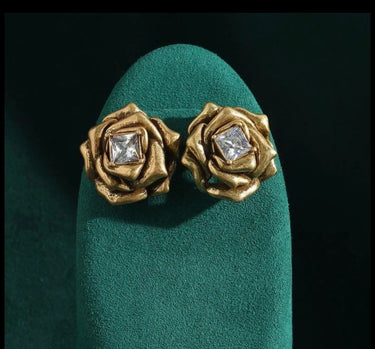 310526-2 IMPORTADO BRINCOS VINTAGE GOLD COM PEDRA