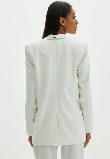 502BZ000424 - ブレザーが香水を発売