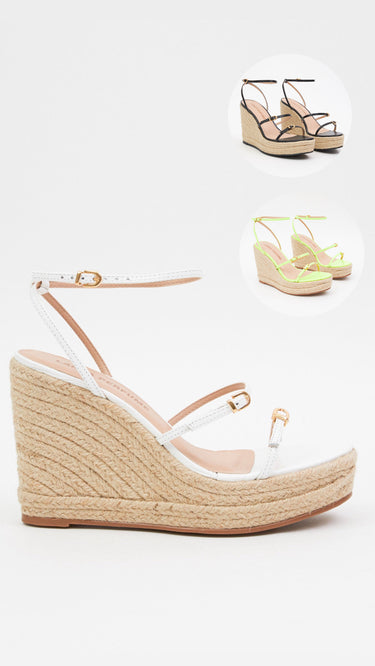 537AB000109 - LP SANDALIA ANABELA FIVELA